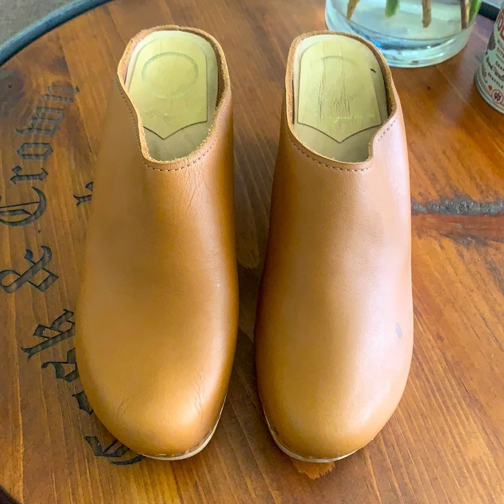 No.6 size 40 New School leather clogs